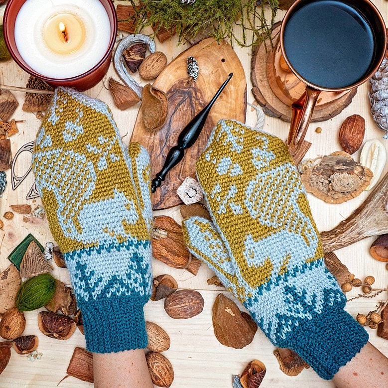 CROCHET PATTERN + VIDEO Squirrel Fair Isle Crochet Mitten Pattern, One Size Crochet Pattern, Winter Glove Mitten Accessories