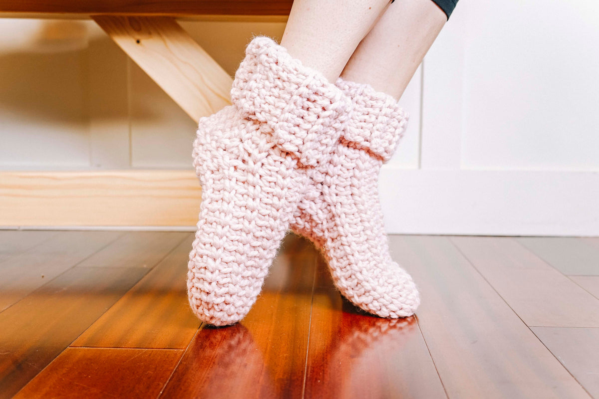 CROCHET PATTERN + VIDEO How To Crochet Bulky Socks. Quick & Easy Crochet Pattern, Instant Pdf Download. Easy Crochet Slipper Socks.
