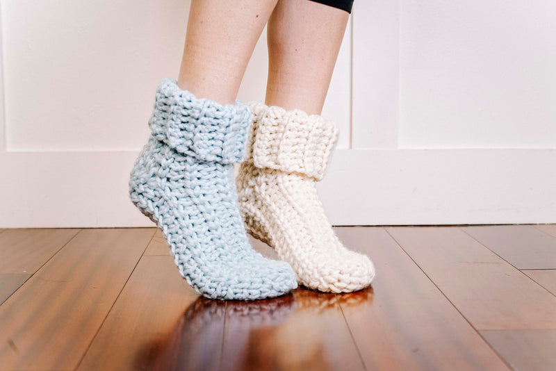 CROCHET PATTERN + VIDEO How To Crochet Bulky Socks. Quick & Easy Crochet Pattern, Instant Pdf Download. Easy Crochet Slipper Socks.