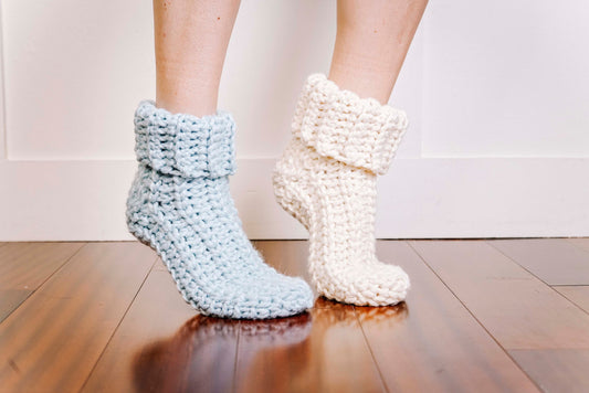 CROCHET PATTERN + VIDEO How To Crochet Bulky Socks. Quick & Easy Crochet Pattern, Instant Pdf Download. Easy Crochet Slipper Socks.