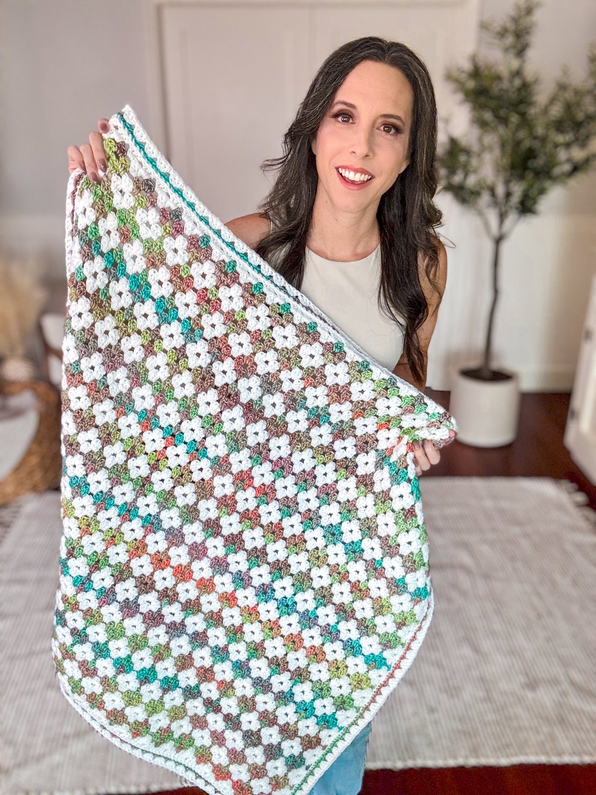 CROCHET PATTERN + VIDEO Colorful Hues Granny Stitch Crochet Blanket Pattern, 17 Size Options with Charts. Easy Crochet Afghan Throw Blanket
