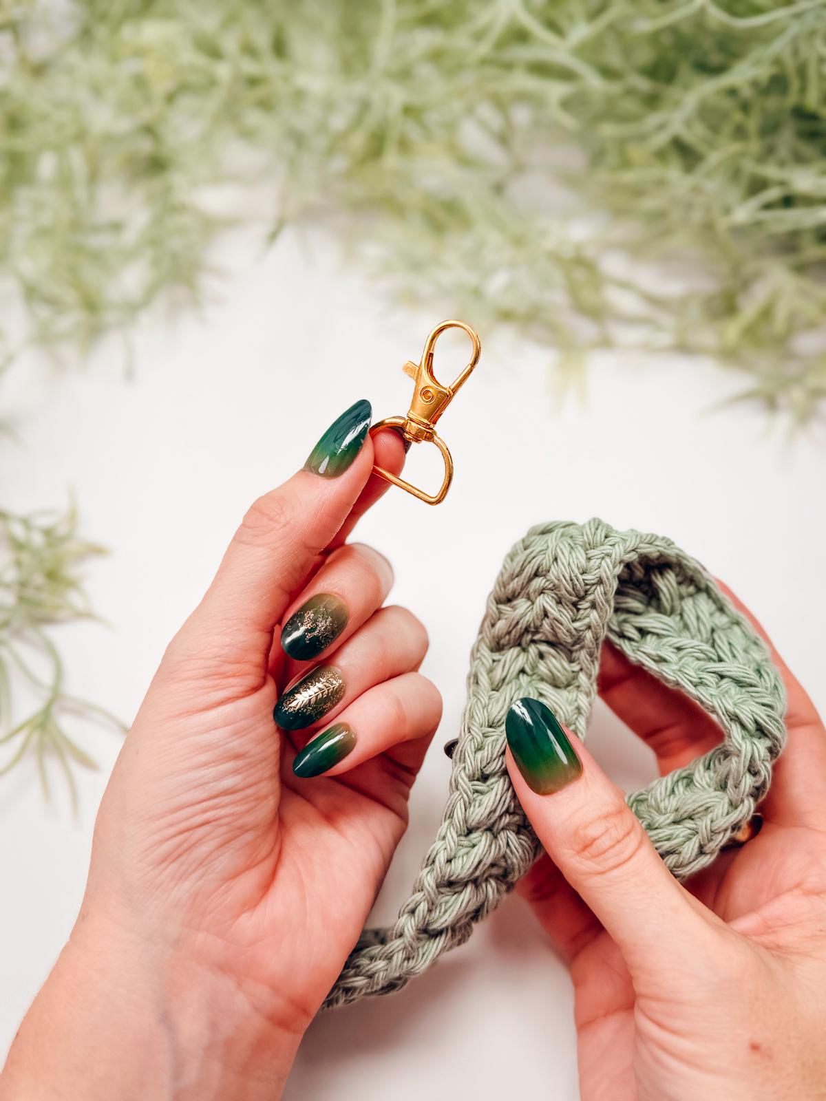 CROCHET PATTERN + VIDEO Crochet Wheat Stitch Keychain & Lanyard Pattern and Bonus Tag Printables Instant Pdf Download Wristlet Badge Strap