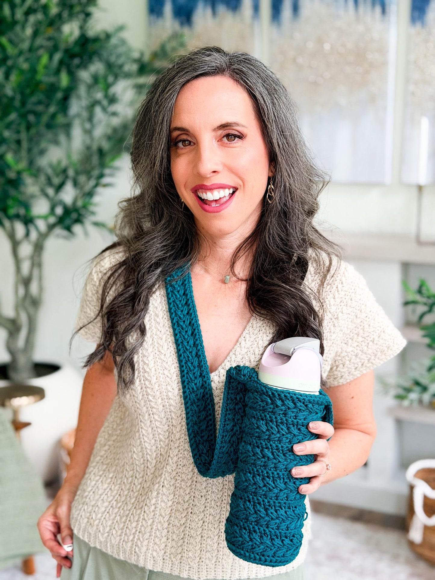 CROCHET PATTERN + VIDEO Wheat Stitch Water Bottle Holder | Textured Puff Stitch | 2 Sizes | Hands-Free Carrier | Instant Pdf Download