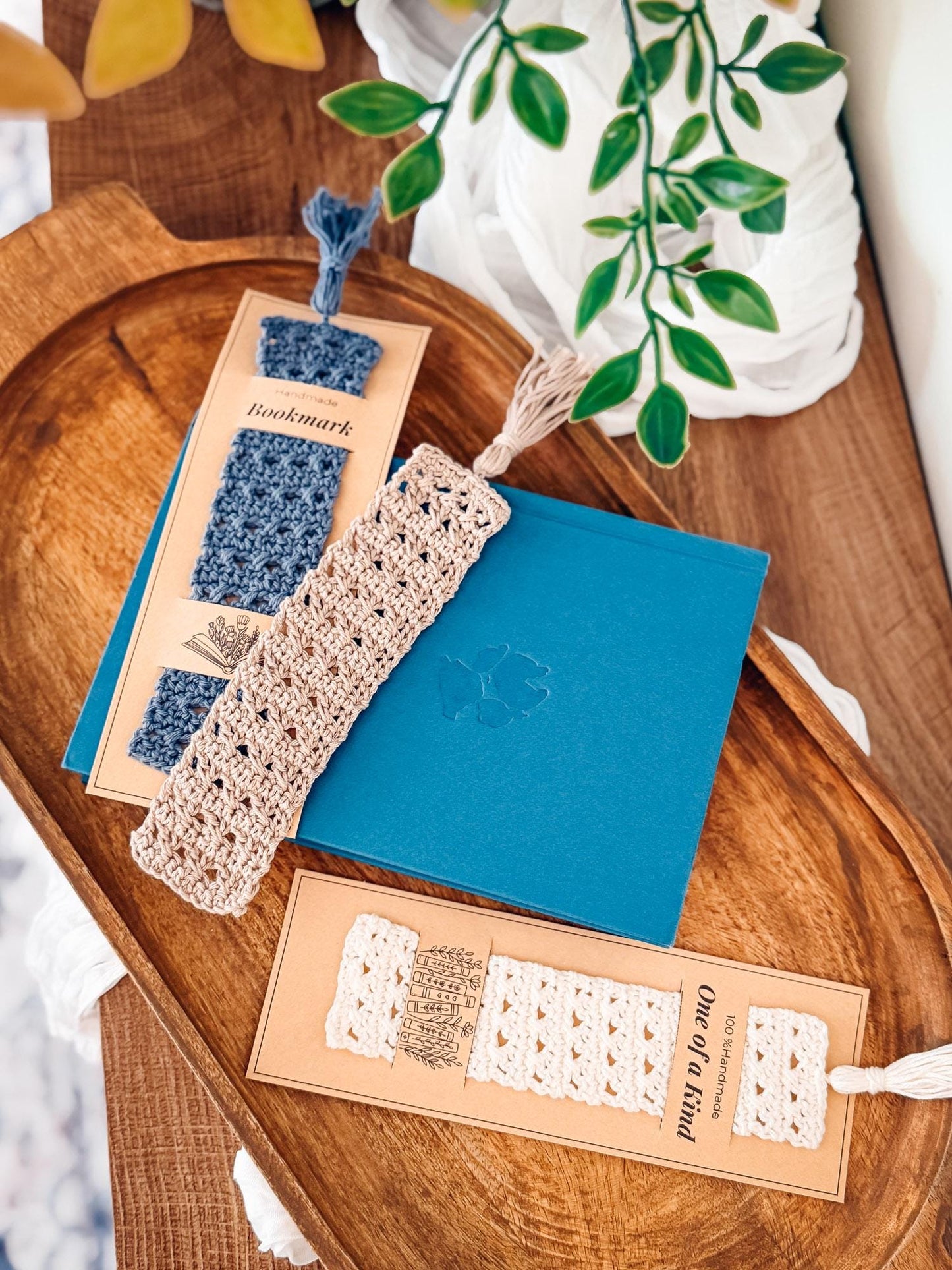 CROCHET PATTERN + VIDEO Reed Crochet Bookmark | Reed Crossover Stitch | Easy Lace Texture | Gift for Readers | Instant Pdf Download