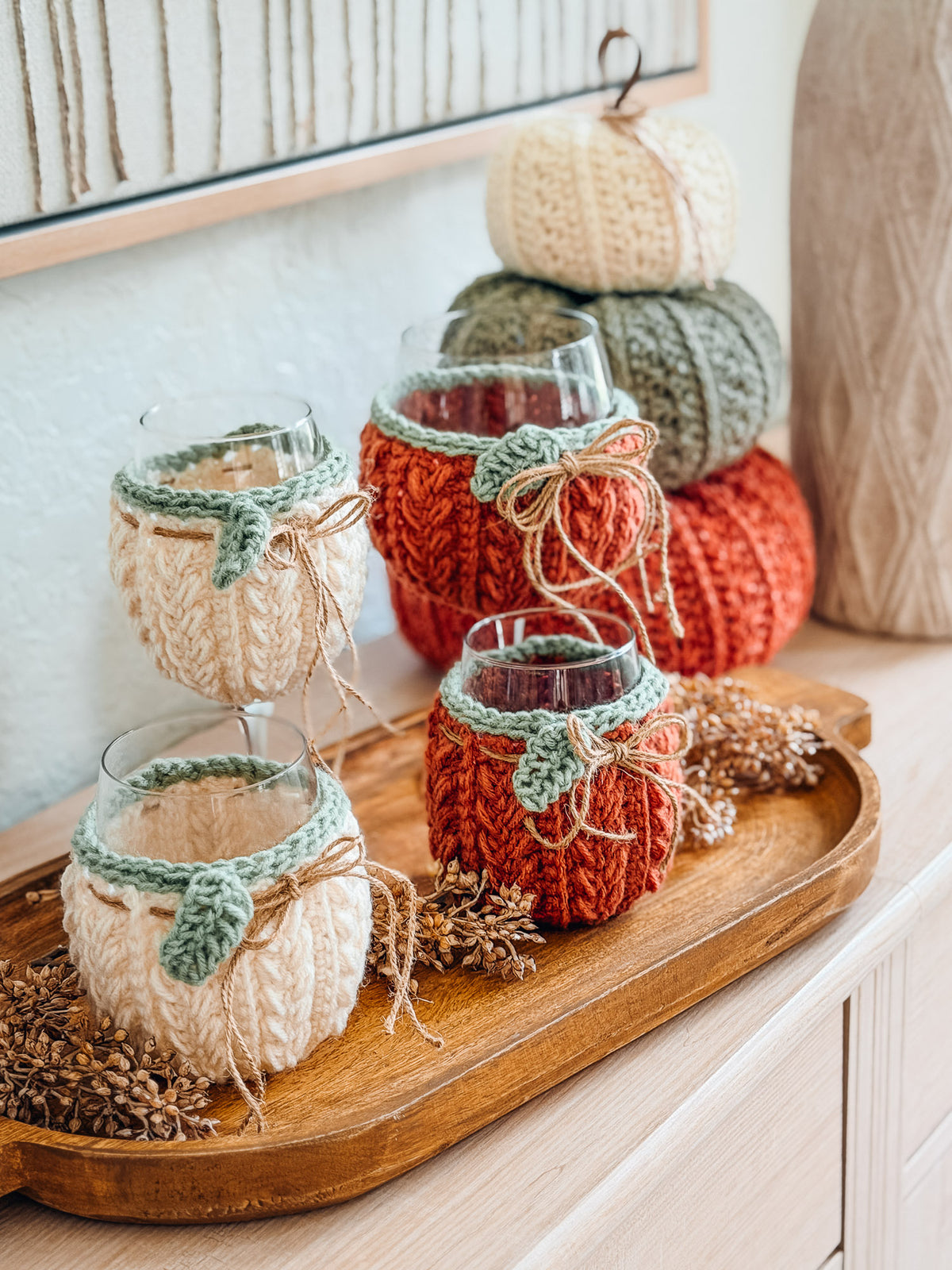 Wheat Stitch Wine Glass Cover Crochet Pattern + Video | 4 Sizes