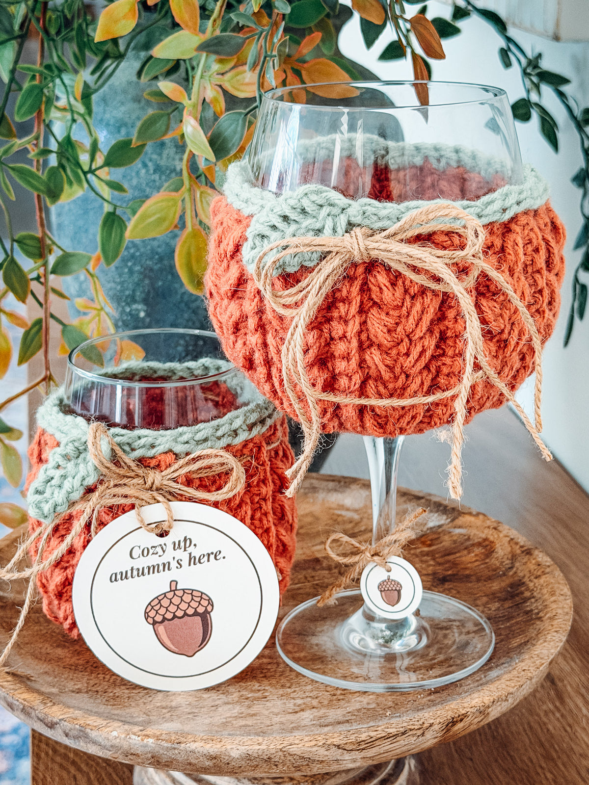 Wheat Stitch Wine Glass Cover Crochet Pattern + Video | 4 Sizes