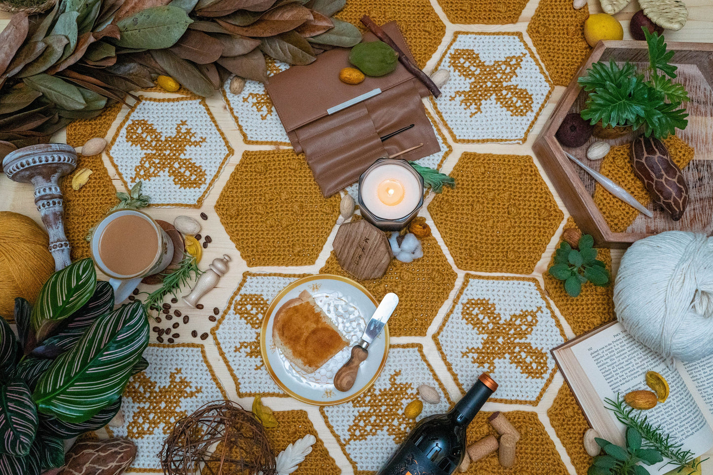 CROCHET PATTERN Honey Bee Crochet Blanket Instant Download PDF Pattern, Home Decor, Hexagon Quilt Style Crochet