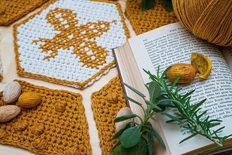 CROCHET PATTERN Honey Bee Crochet Blanket Instant Download PDF Pattern, Home Decor, Hexagon Quilt Style Crochet