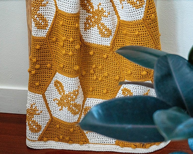 CROCHET PATTERN Honey Bee Crochet Blanket Instant Download PDF Pattern, Home Decor, Hexagon Quilt Style Crochet
