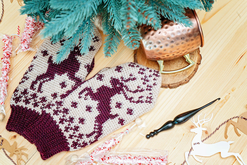 CROCHET PATTERN Deer Fair Isle Crochet Mitten Pattern, One Size Crochet Pattern, Winter Glove Mitten Accessories