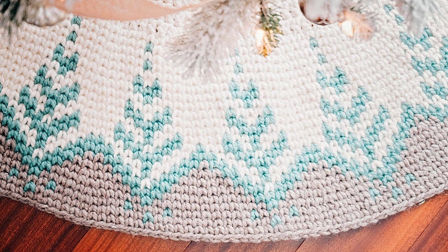 CROCHET PATTERN + VIDEO Pine Crochet Christmas Tree Skirt, Home Decor, Holiday Crochet Decor Pattern, Christmas Home Decor