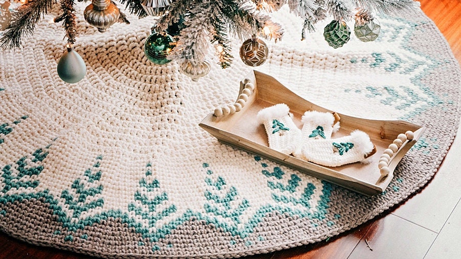 CROCHET PATTERN + VIDEO Pine Crochet Christmas Tree Skirt, Home Decor, Holiday Crochet Decor Pattern, Christmas Home Decor