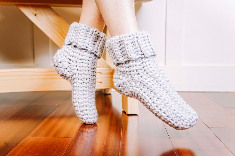 CROCHET PATTERN + VIDEO How To Crochet Bulky Socks. Quick & Easy Crochet Pattern, Instant Pdf Download. Easy Crochet Slipper Socks.