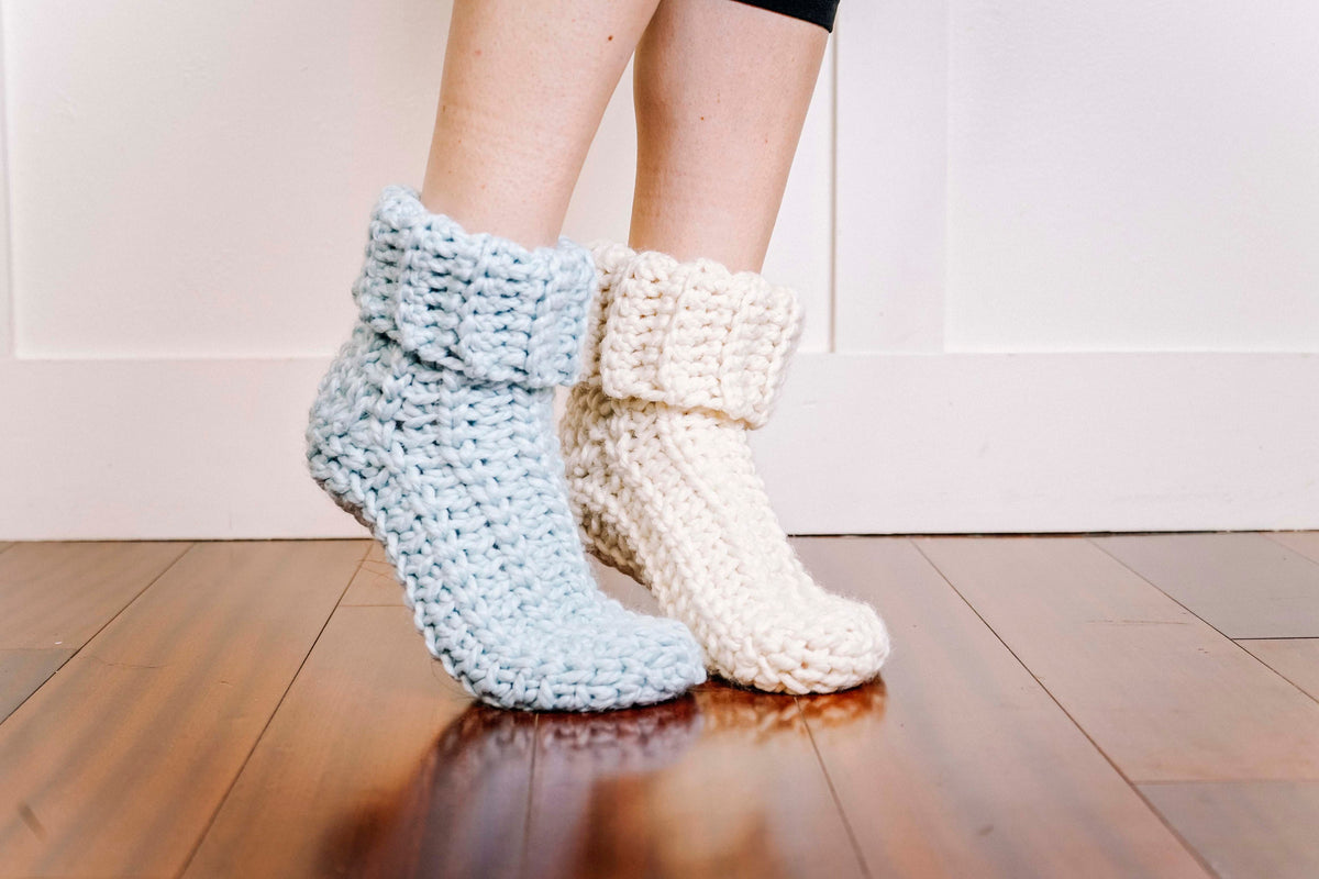 CROCHET PATTERN + VIDEO How To Crochet Bulky Socks. Quick & Easy Crochet Pattern, Instant Pdf Download. Easy Crochet Slipper Socks.