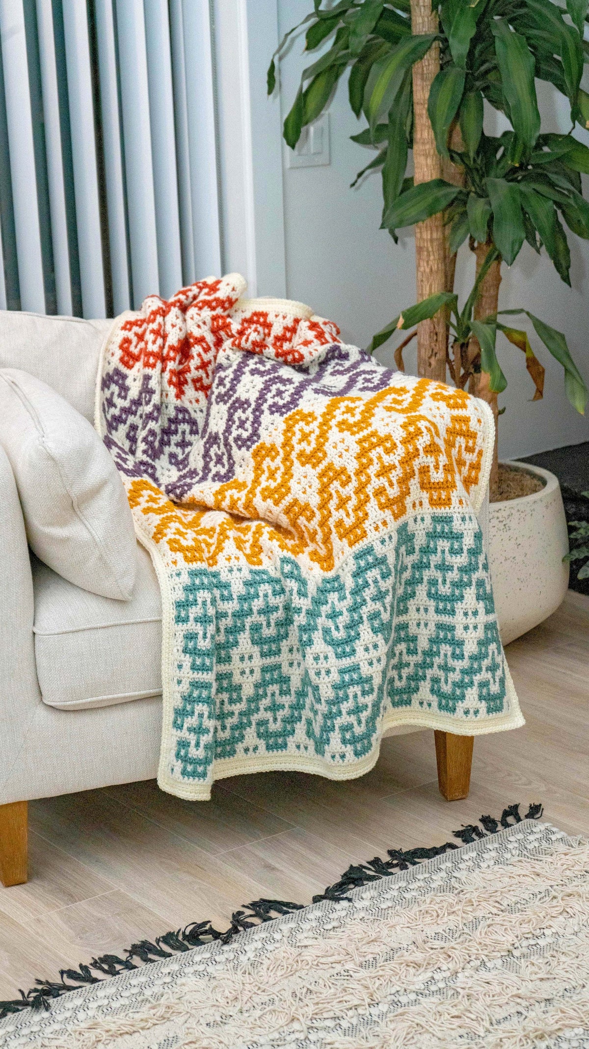 CROCHET PATTERN + VIDEO Waves Mosaic Crochet Blanket Pattern. Learn how to mosaic overlay crochet. Crochet Home Décor Crochet Pattern
