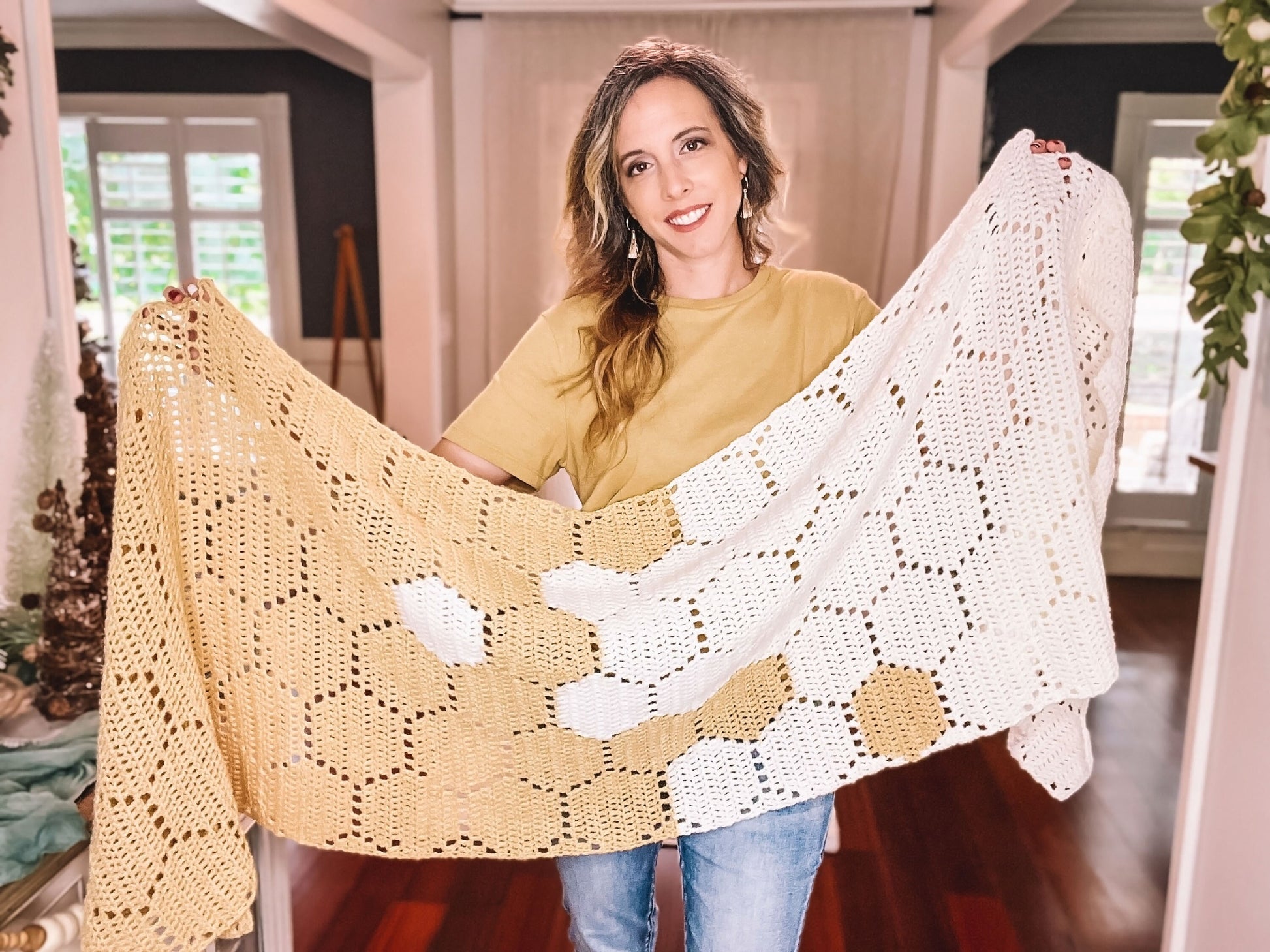 CROCHET PATTERN + VIDEO Modern Honeycomb Shawl Wrap, Easy Filet Crochet, Women's Accessory, Easy Beginner Pattern with Chart, 2 sizes.