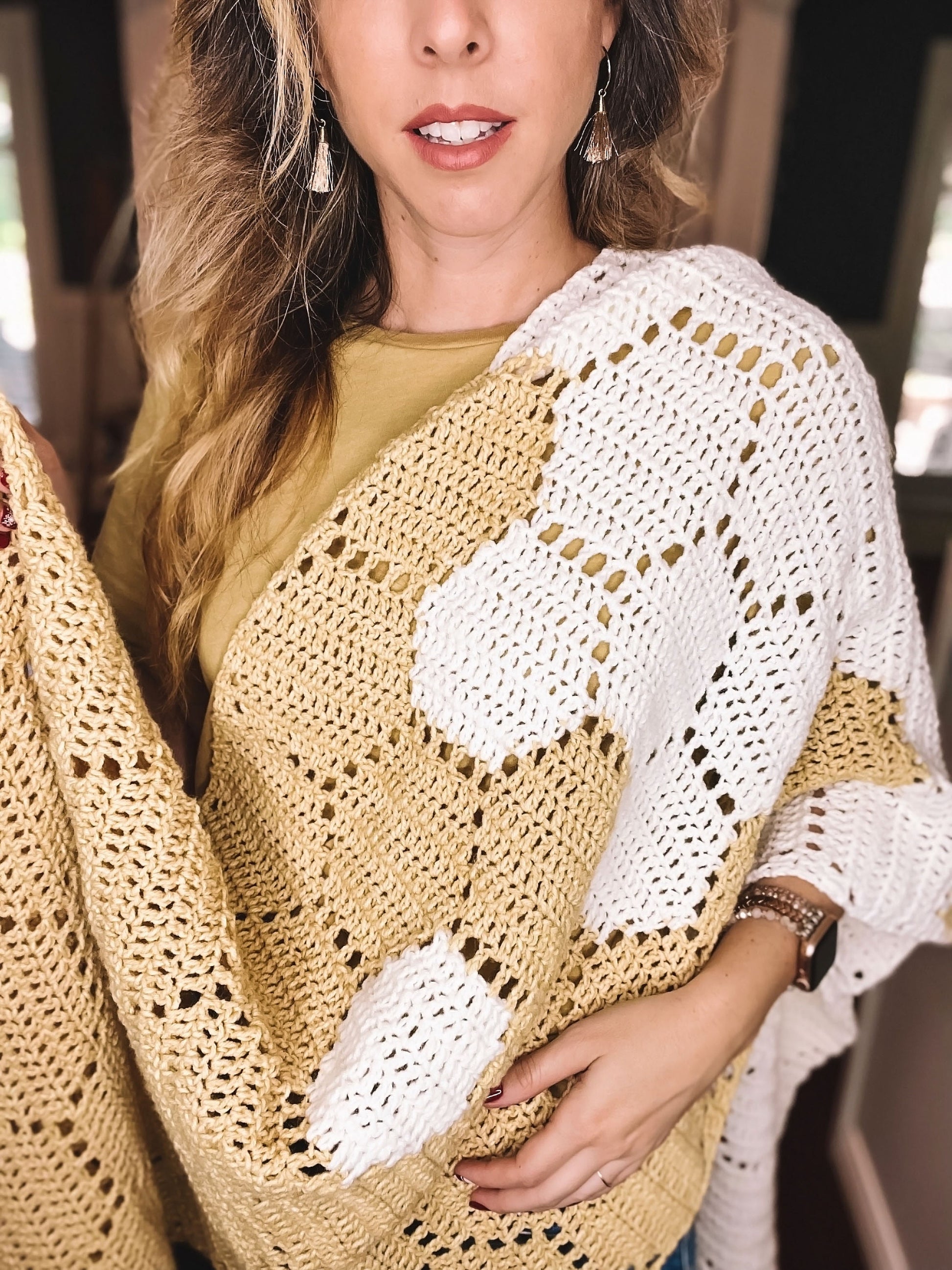 CROCHET PATTERN + VIDEO Modern Honeycomb Shawl Wrap, Easy Filet Crochet, Women's Accessory, Easy Beginner Pattern with Chart, 2 sizes.