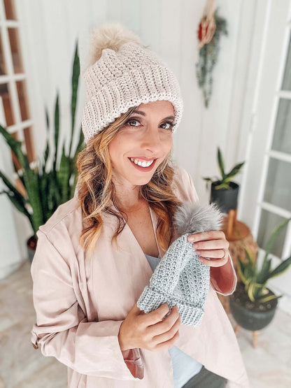 CROCHET PATTERN + VIDEO Create A Cozy Beanie With This Easy Crochet Pattern! Quick and easy crochet hat pattern. Beginner Crochet Pattern.
