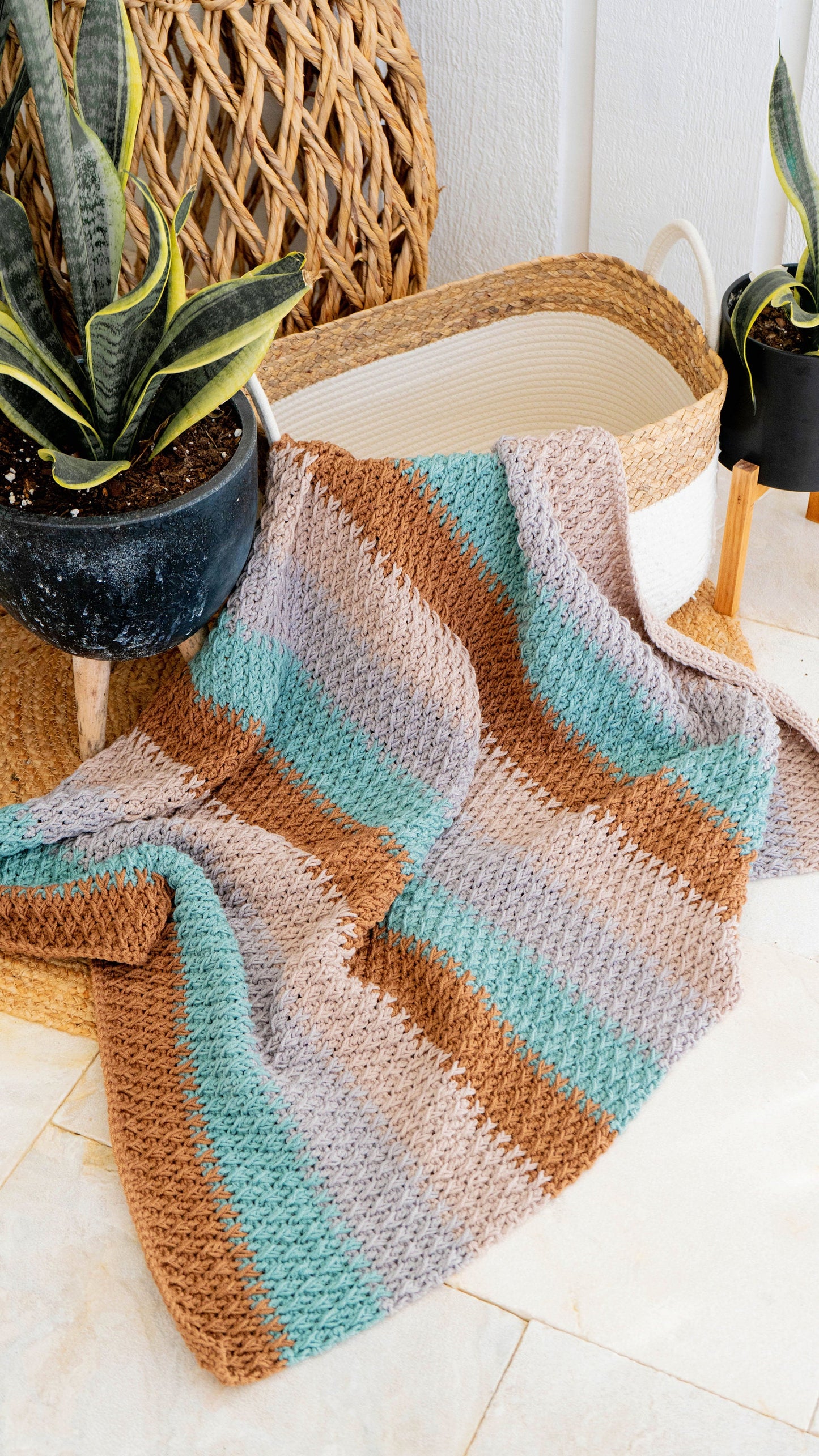 CROCHET PATTERN + VIDEO Alpine Stitch Crochet Blanket Pattern in 18 sizes! This beautiful blanket has chart and video tutorial.