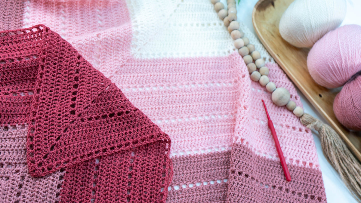 CROCHET PATTERN + VIDEO Pretty in Pink Triangle Crochet Pattern + Charts, Beginner Triangle Crochet Shawl