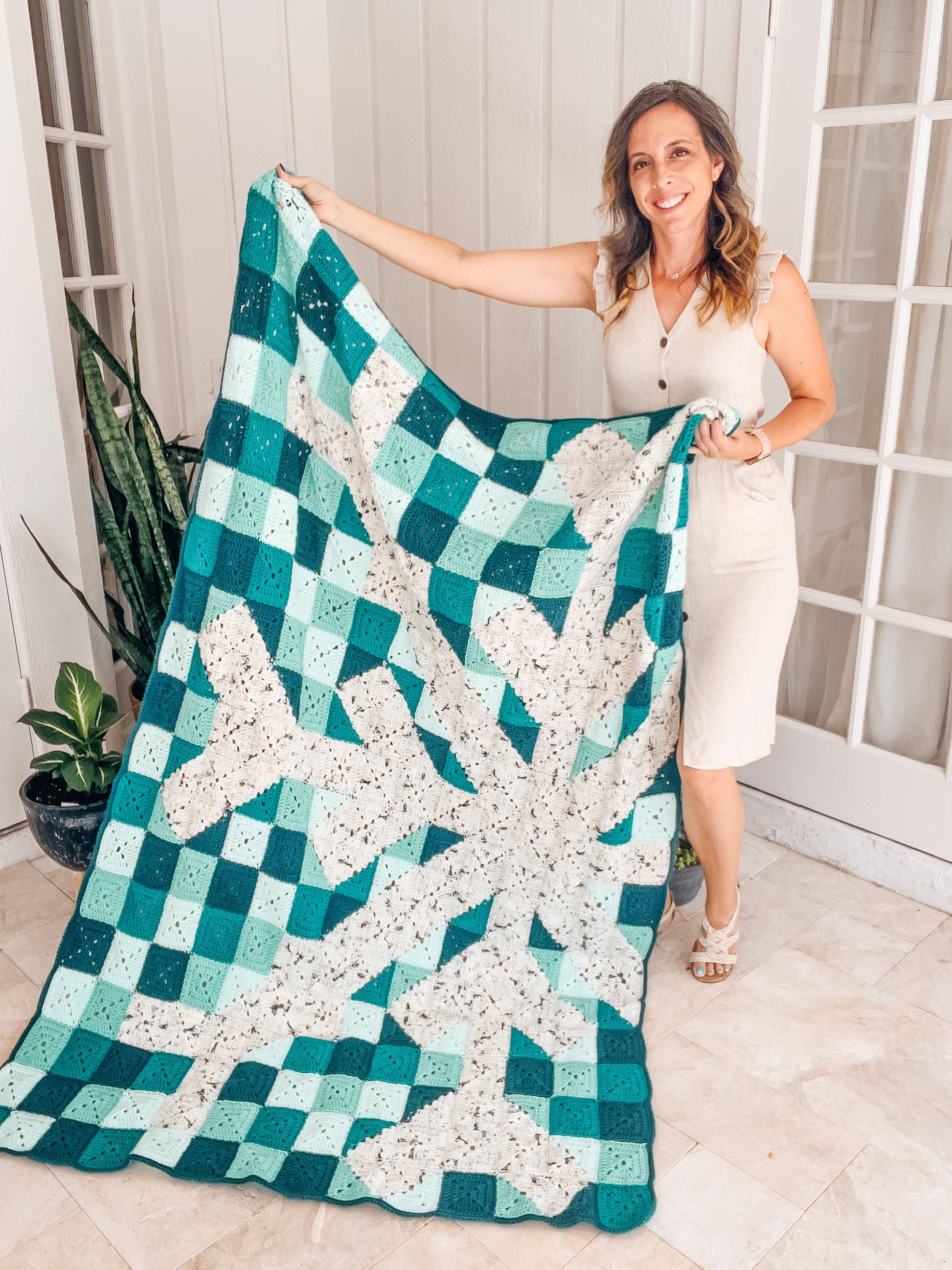 CROCHET PATTERN + VIDEO Quilt-Look Granny Square Blanket Crochet Pattern, Learn to Make Granny Squares with a Video Tutorial Crochet Blanket