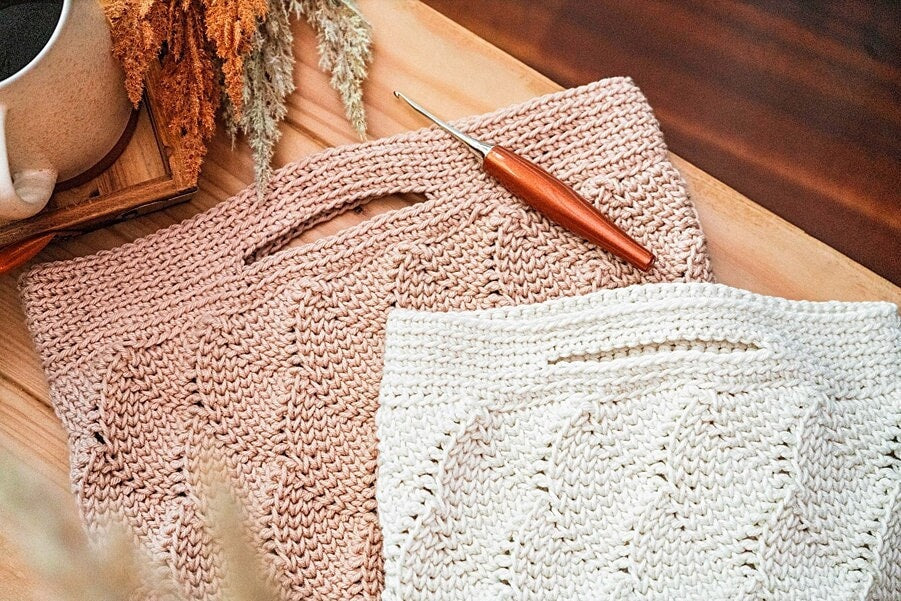 CROCHET PATTERN + VIDEO Journey Under The Sea Crochet Bag Pattern + Video Tutorial. Learn Magical Crochet Knit-Look Stitches