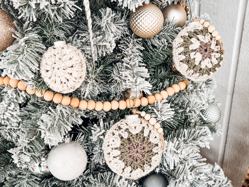 CROCHET PATTERN + VIDEO How to Crochet A Granny Hexagon Christmas Ornament. Instant Digital Download Pattern - Easy Bauble