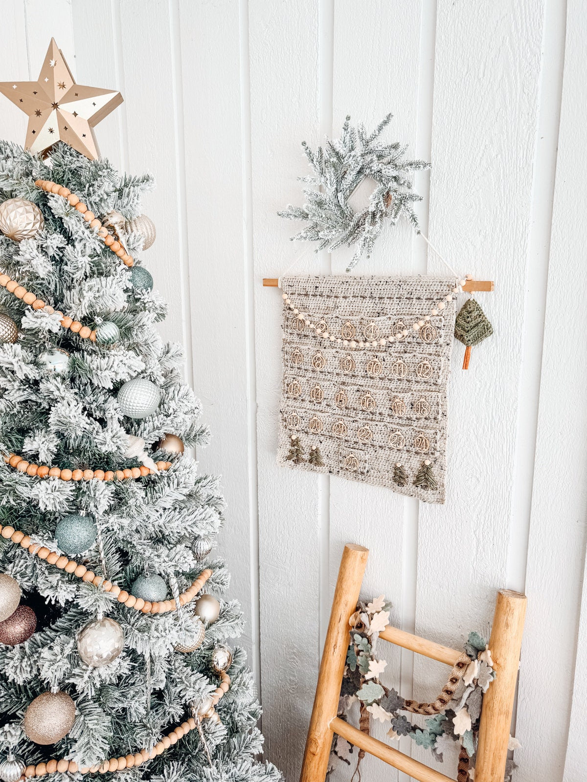 CROCHET PATTERN + VIDEO Christmas Crochet Advent Calendar Pattern. Count Down To Christmas - Cute Pine Christmas Tree + Holiday Gift Tags!
