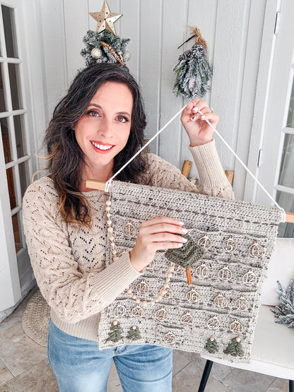 CROCHET PATTERN + VIDEO Christmas Crochet Advent Calendar Pattern. Count Down To Christmas - Cute Pine Christmas Tree + Holiday Gift Tags!