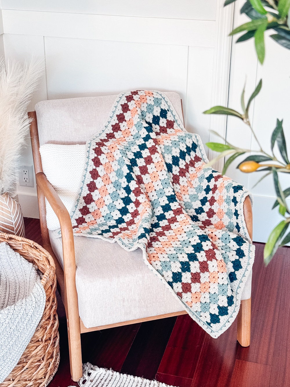 CROCHET PATTERN + VIDEO Colorful Hues Granny Stitch Crochet Blanket Pattern, 17 Size Options with Charts. Easy Crochet Afghan Throw Blanket