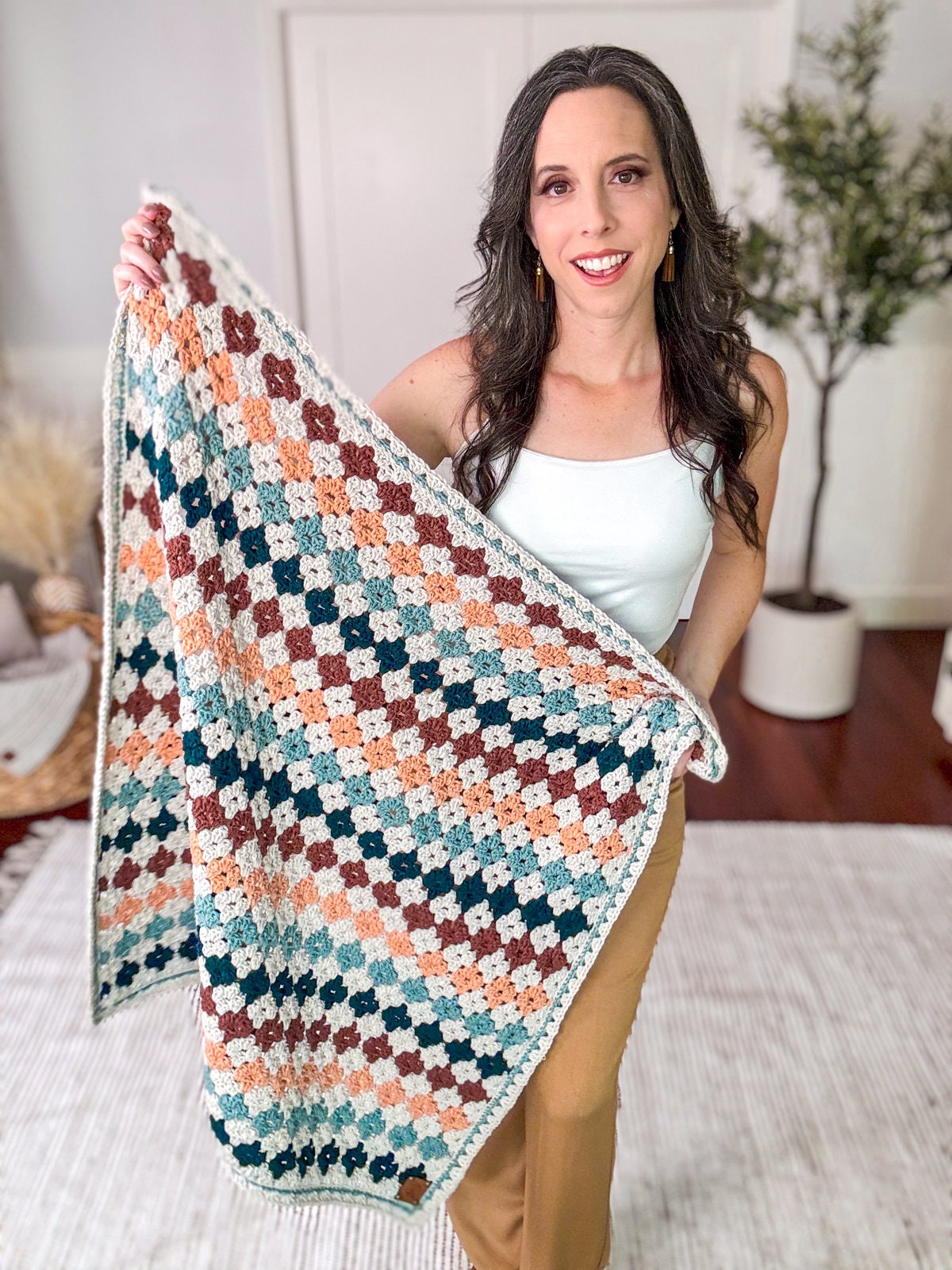 CROCHET PATTERN + VIDEO Colorful Hues Granny Stitch Crochet Blanket Pattern, 17 Size Options with Charts. Easy Crochet Afghan Throw Blanket
