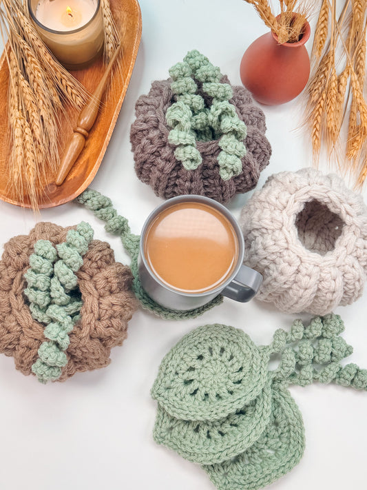 CROCHET PATTERN + VIDEO Crochet Pumpkin with Leaf Coasters - Nesting leaf coasters in a pumpkin, Fall home decor, Video tutorial!