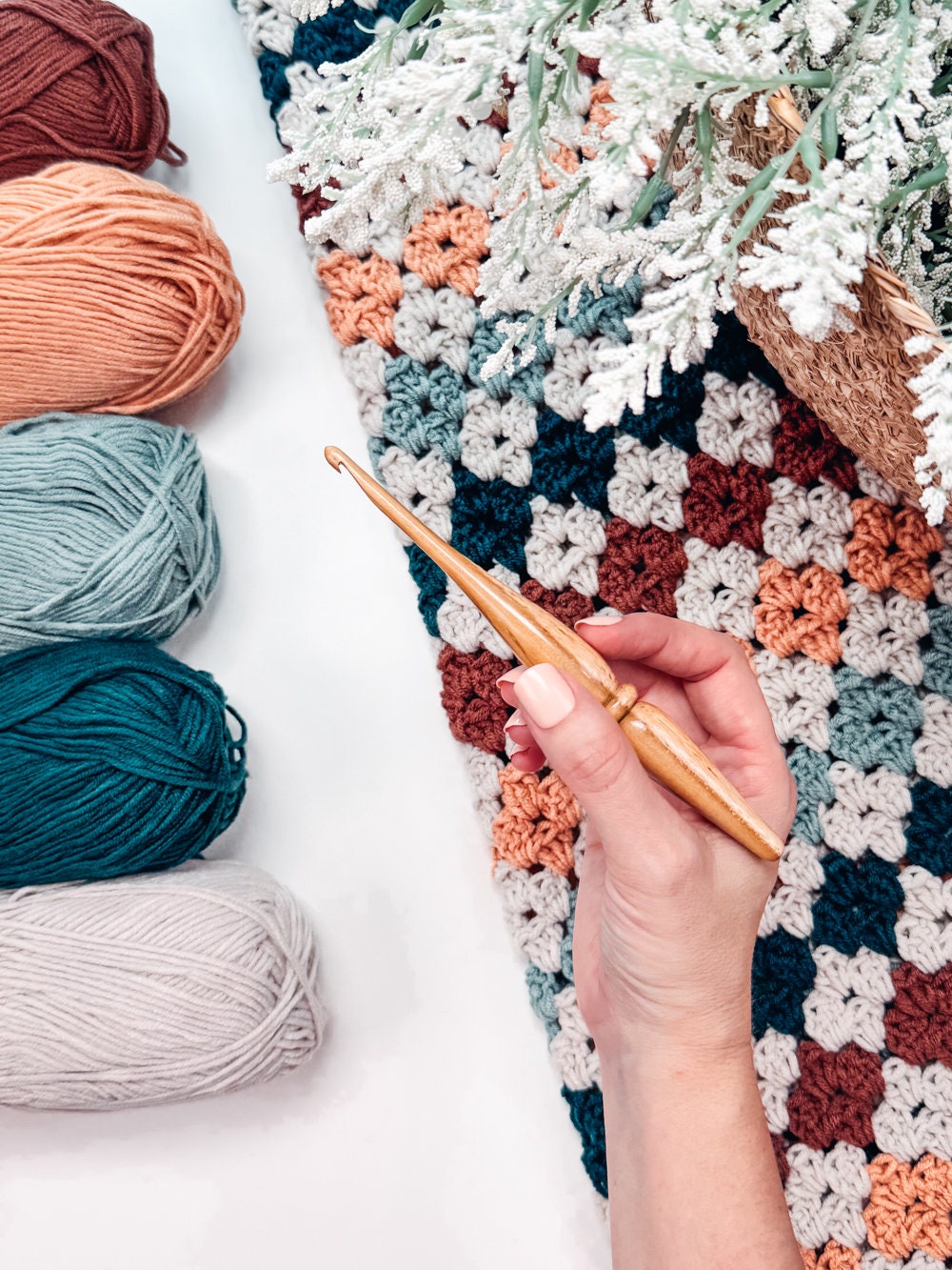 CROCHET PATTERN + VIDEO Colorful Hues Granny Stitch Crochet Blanket Pattern, 17 Size Options with Charts. Easy Crochet Afghan Throw Blanket