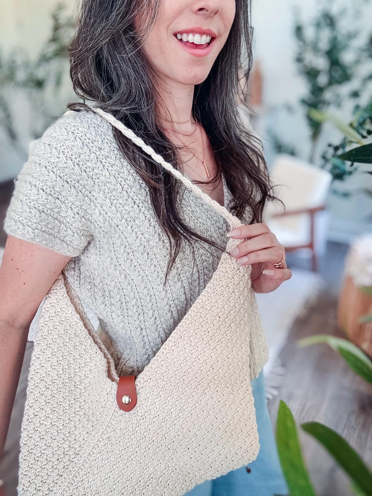 CROCHET PATTERN + VIDEO Just a Rectangle Crochet Danbury Bag Pattern. Easy Construction from a Rectangle! Beginner Crochet Bag Pattern
