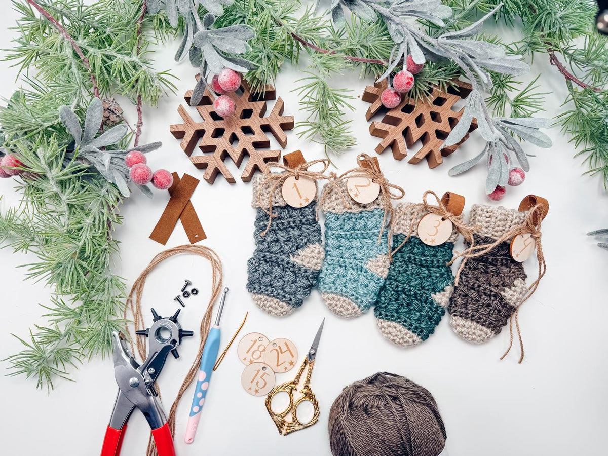 CROCHET PATTERN + VIDEO Wheat Stitch™ Mini Stocking Crochet Pattern, Quick Diy Gift Card Holder, Holiday Mini Stocking Advent Calendar Easy