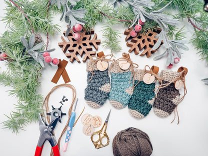 CROCHET PATTERN + VIDEO Wheat Stitch™ Mini Stocking Crochet Pattern, Quick Diy Gift Card Holder, Holiday Mini Stocking Advent Calendar Easy