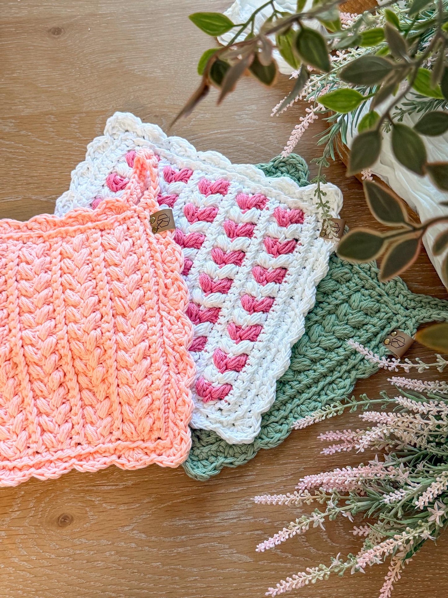 CROCHET PATTERN + VIDEO Wheat Stitch™ Scalloped Hotpad, Easy Cotton Trivet Pdf + Video, Handmade Kitchen Decor Gift, Printable Tags, Gifting