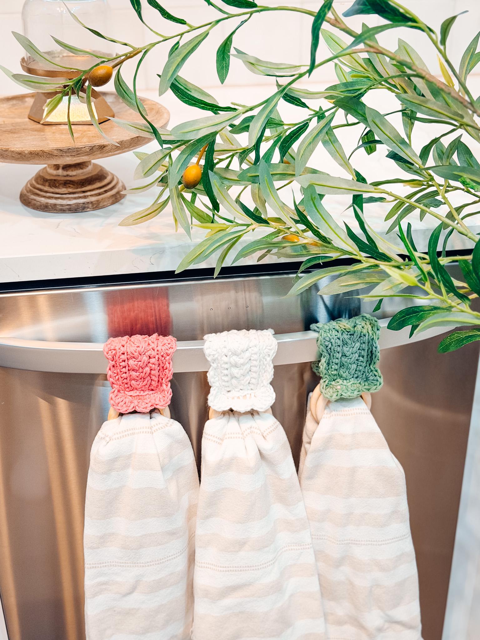 CROCHET PATTERN + VIDEO Crochet Dishtowel Holder Pattern, Wheat Stitch™ Scalloped Towel Holder, Kitchen Crochet, Hanging Towel Holder Decor