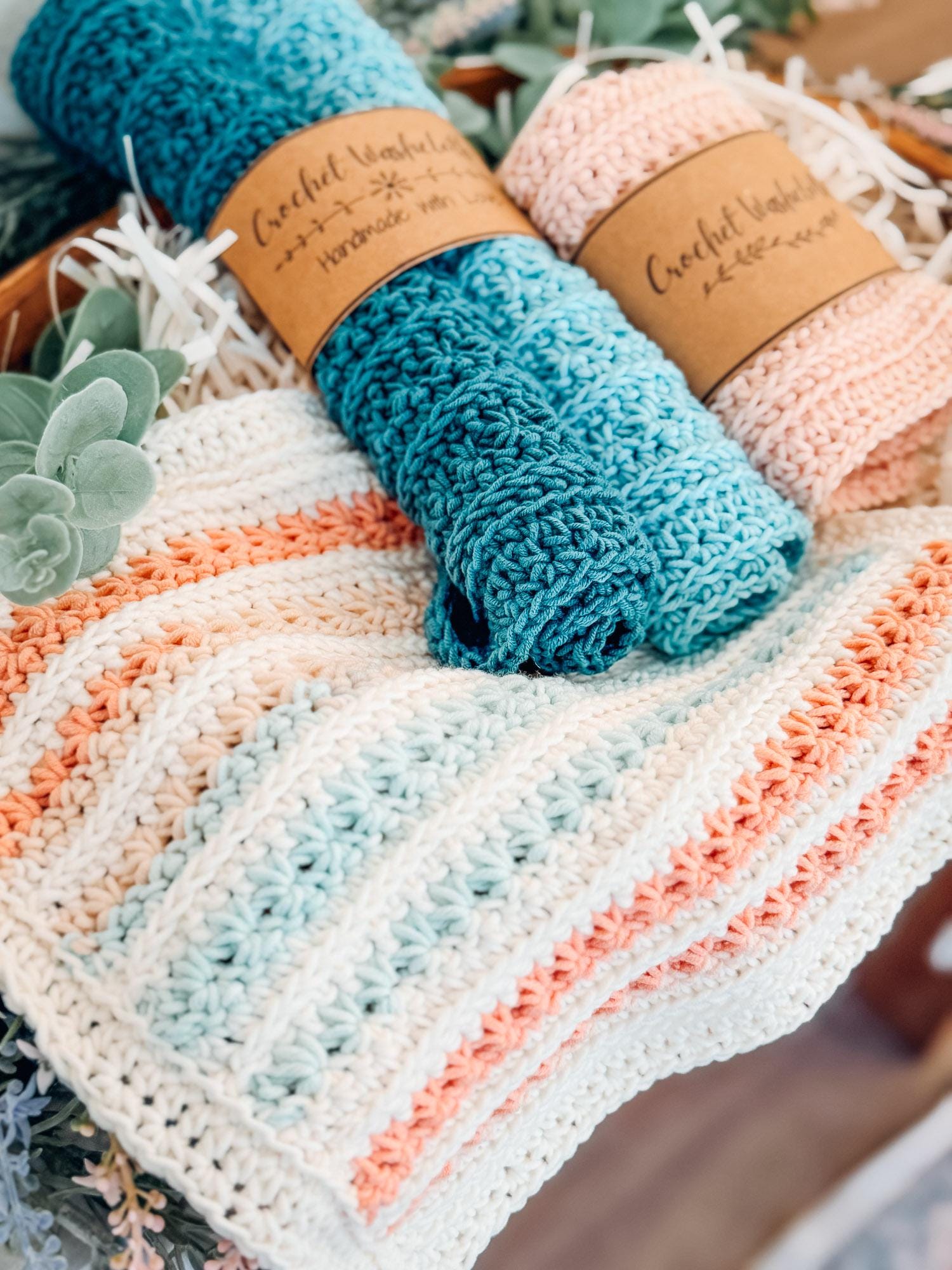 CROCHET PATTERN + VIDEO Petal Loop Stitch Washcloth Crochet Pattern + Label | Textured Dishcloth Pattern | Beginner Crochet Cotton Dishcloth