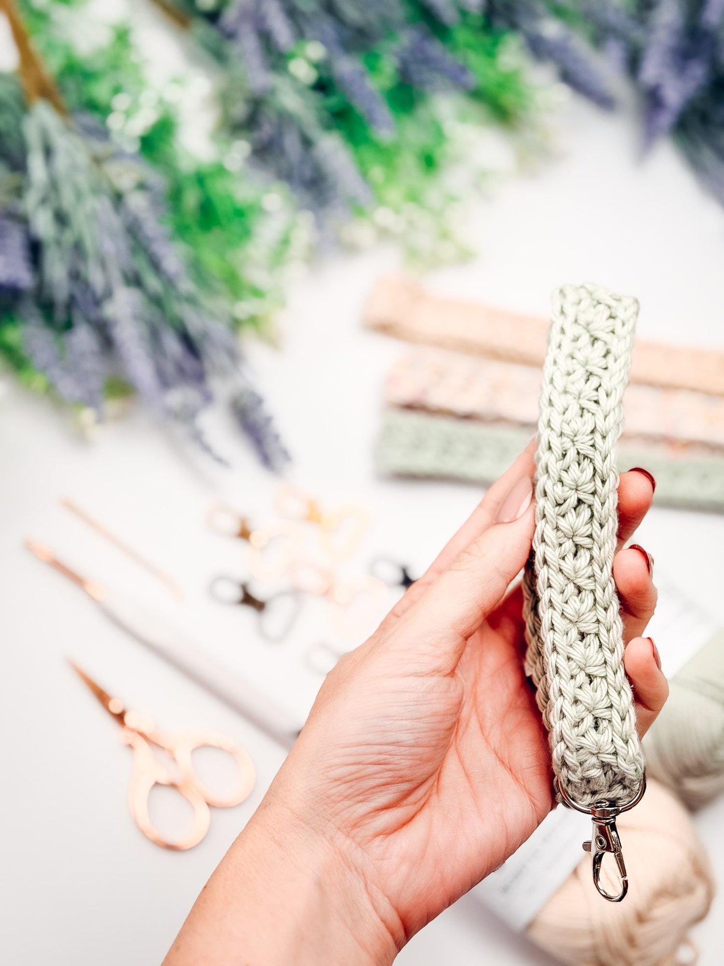 CROCHET PATTERN + VIDEO Petal Loop Crochet Lanyard Pattern, Easy Keychain Pattern, Beginner Friendly Wristlet, Quick Stash Buster Gift