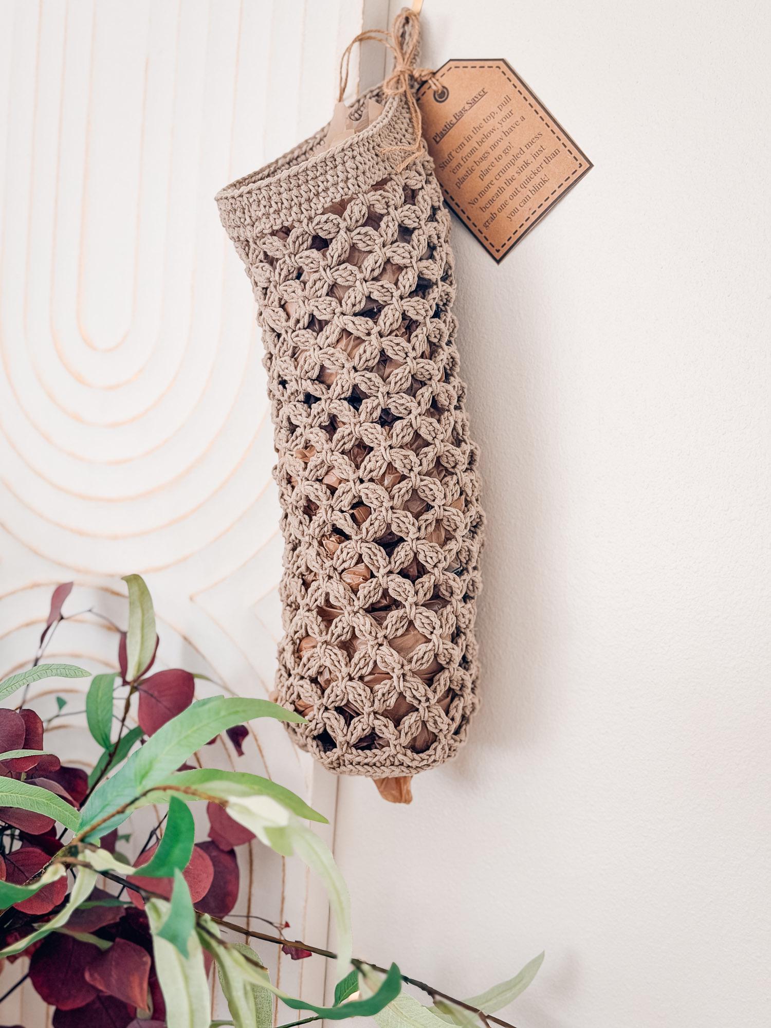 CROCHET PATTERN + VIDEO Circle Leaf Plastic Bag Holder | Textured Kitchen Organizer | 2 Sizes | Instant Pdf Download