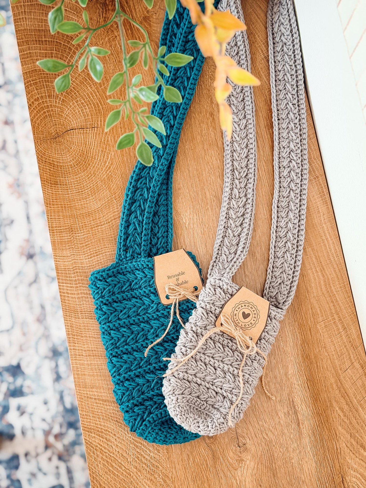 CROCHET PATTERN + VIDEO Wheat Stitch Water Bottle Holder | Textured Puff Stitch | 2 Sizes | Hands-Free Carrier | Instant Pdf Download