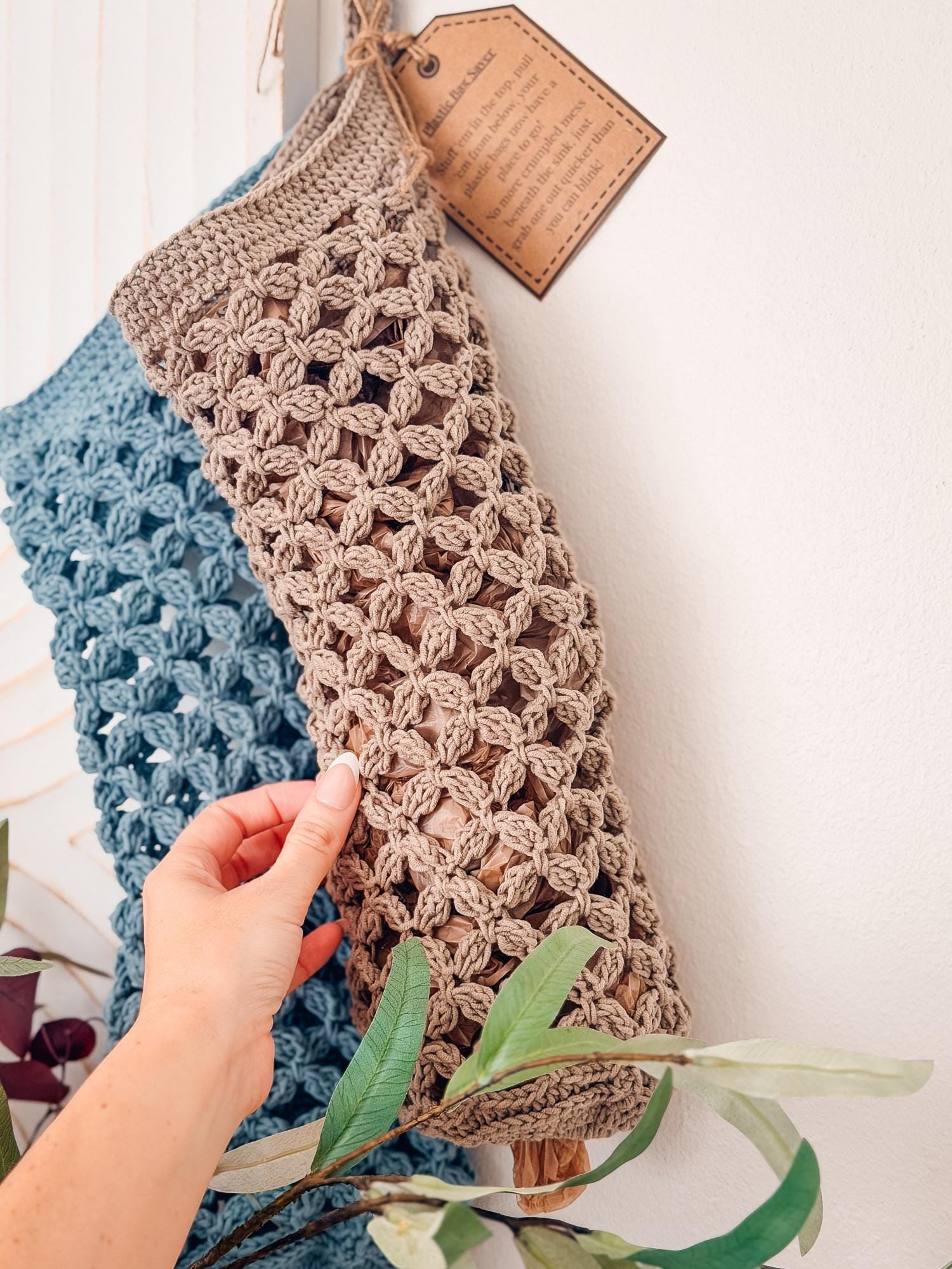 CROCHET PATTERN + VIDEO Circle Leaf Plastic Bag Holder | Textured Kitchen Organizer | 2 Sizes | Instant Pdf Download