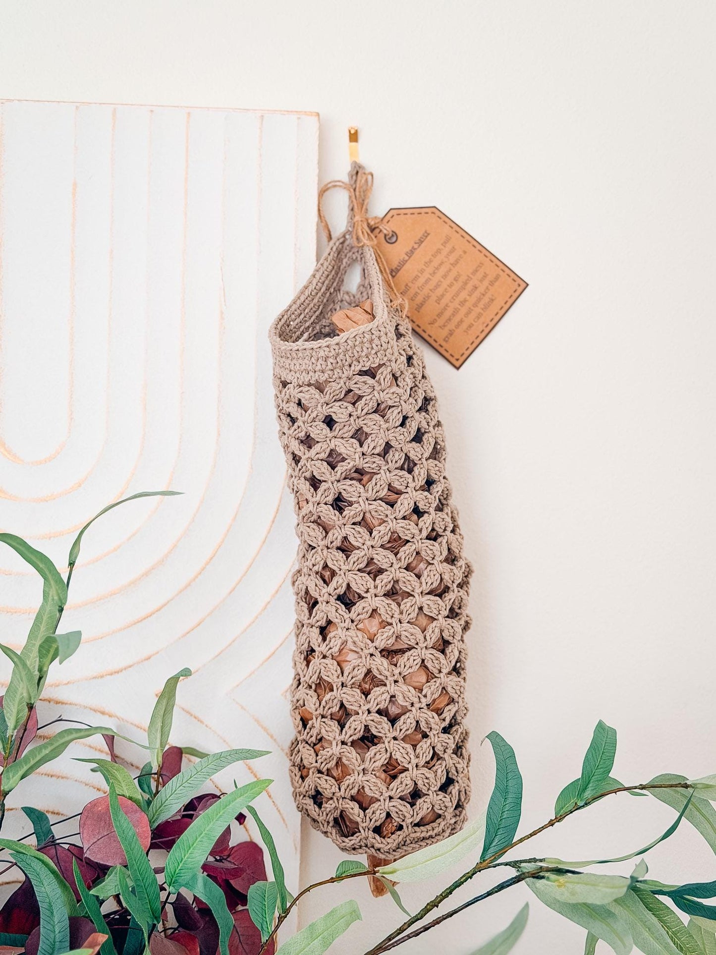 CROCHET PATTERN + VIDEO Circle Leaf Plastic Bag Holder | Textured Kitchen Organizer | 2 Sizes | Instant Pdf Download