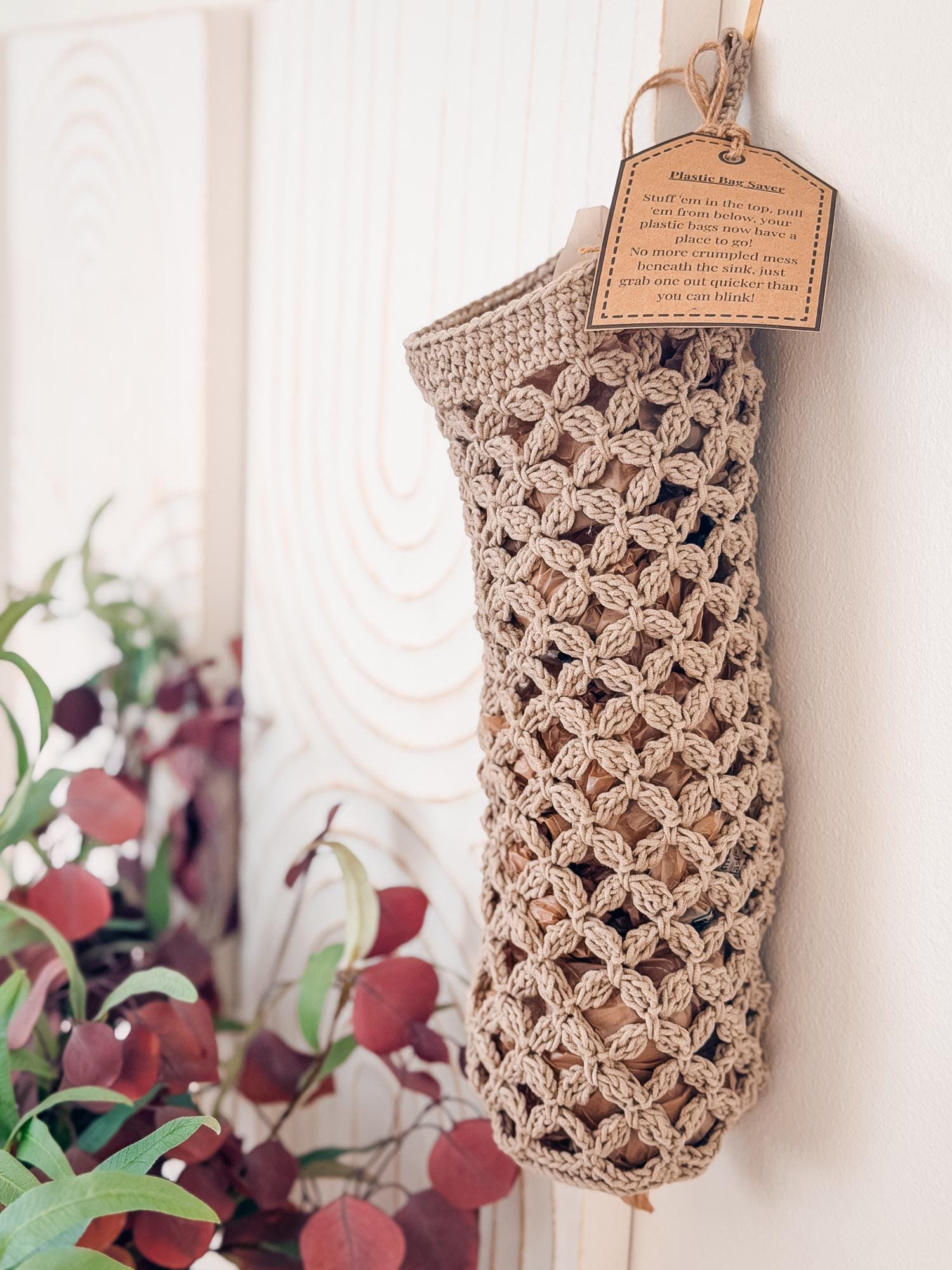 CROCHET PATTERN + VIDEO Circle Leaf Plastic Bag Holder | Textured Kitchen Organizer | 2 Sizes | Instant Pdf Download