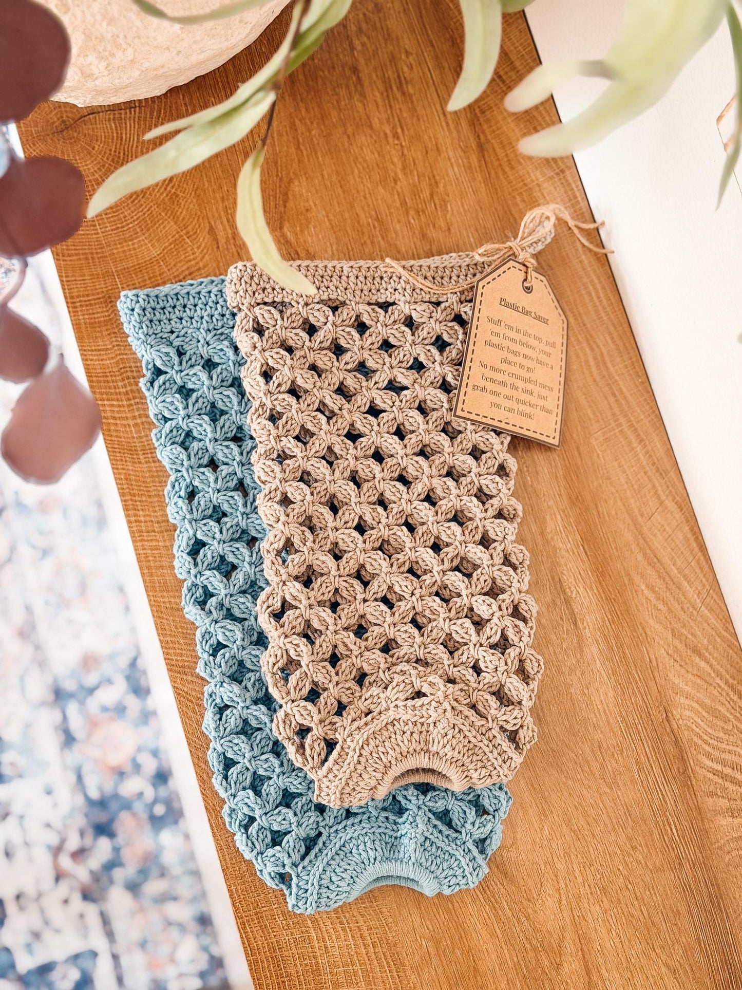 CROCHET PATTERN + VIDEO Circle Leaf Plastic Bag Holder | Textured Kitchen Organizer | 2 Sizes | Instant Pdf Download