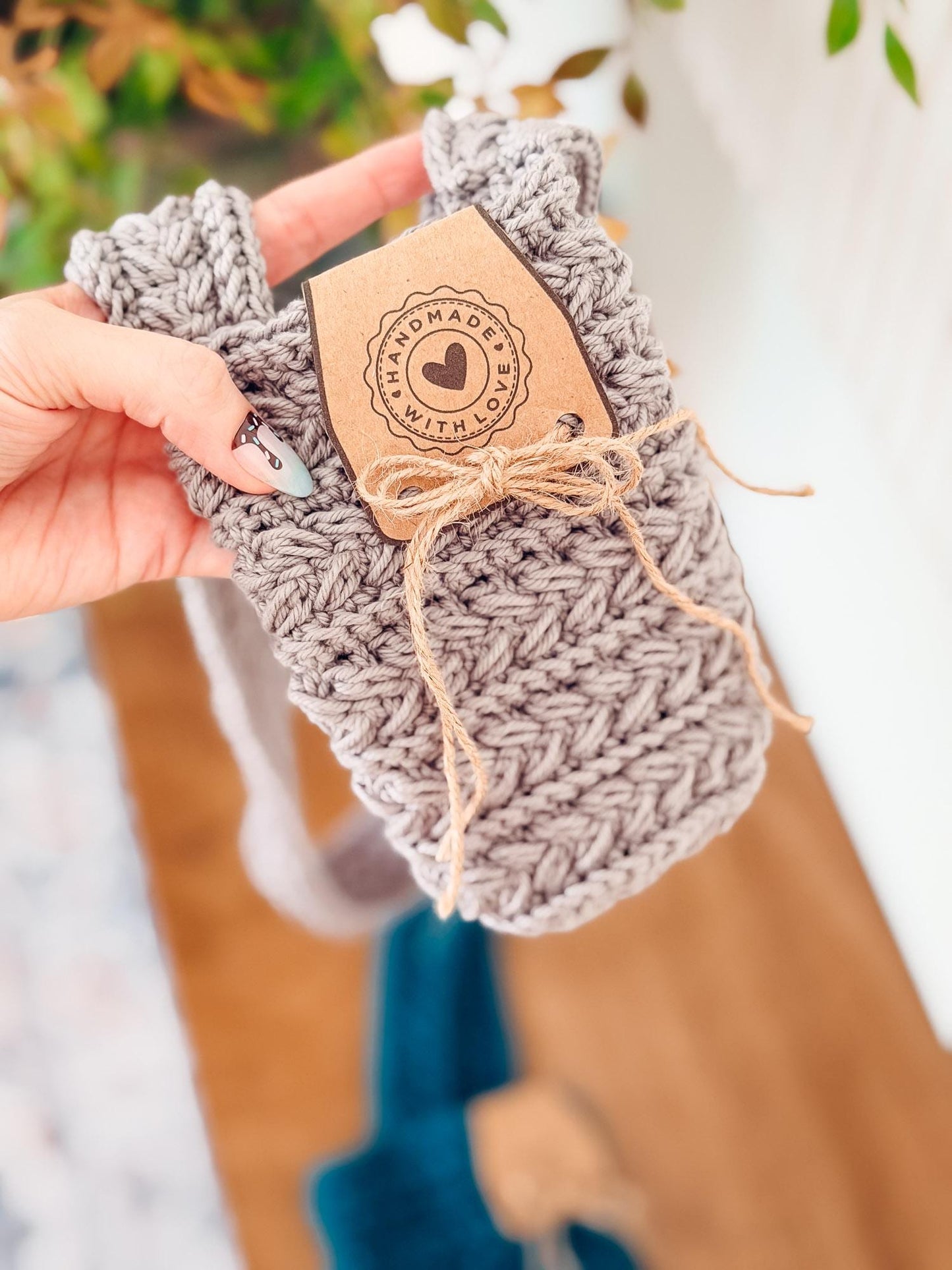 CROCHET PATTERN + VIDEO Wheat Stitch Water Bottle Holder | Textured Puff Stitch | 2 Sizes | Hands-Free Carrier | Instant Pdf Download