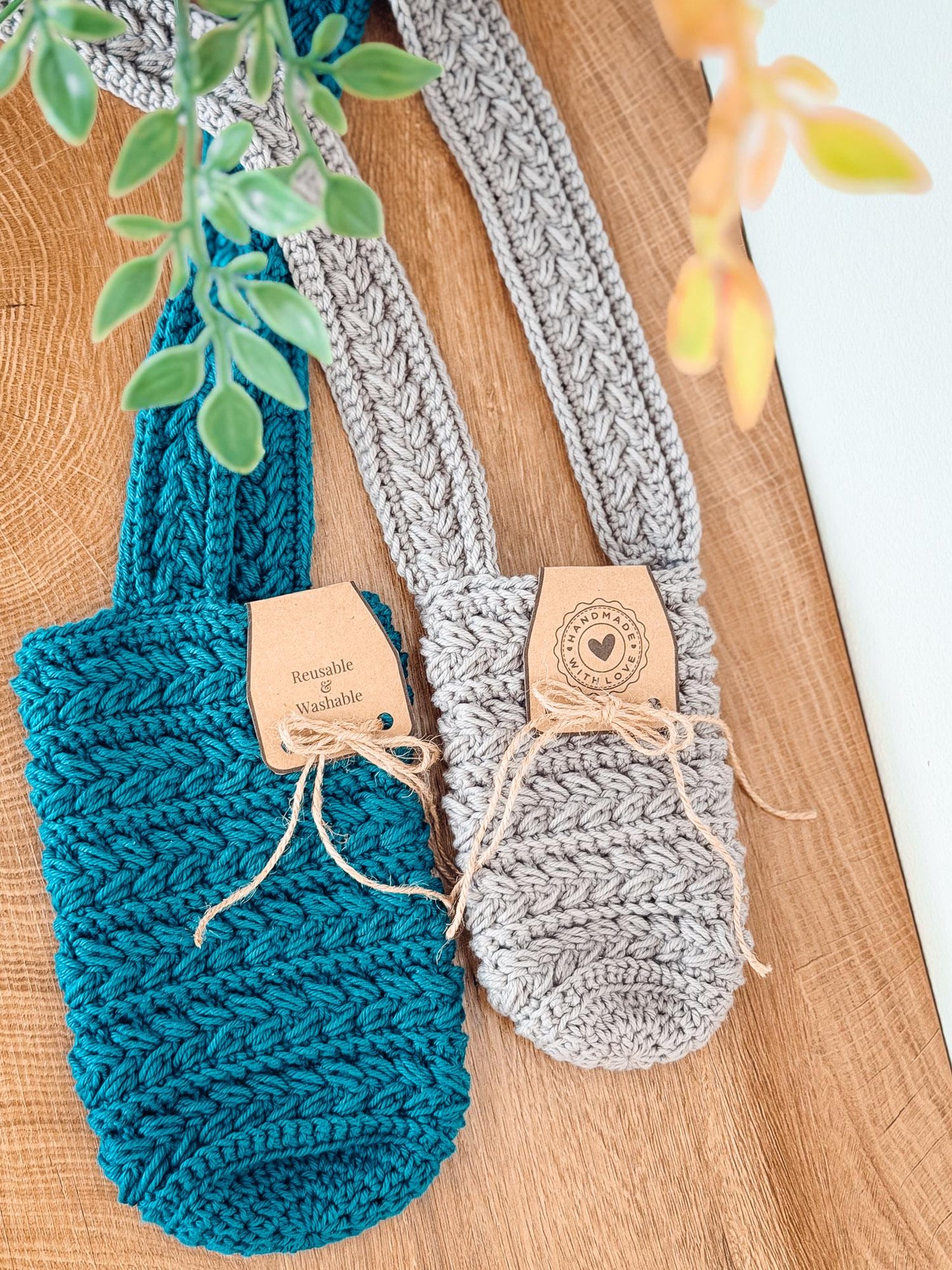 CROCHET PATTERN + VIDEO Wheat Stitch Water Bottle Holder | Textured Puff Stitch | 2 Sizes | Hands-Free Carrier | Instant Pdf Download