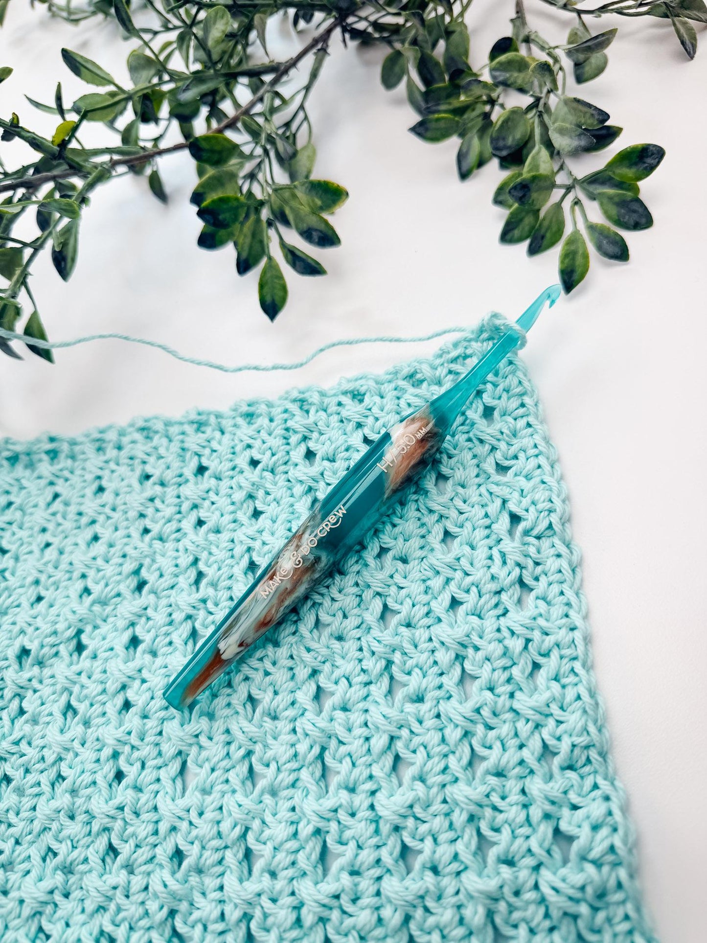 CROCHET PATTERN + VIDEO Reed Crossover Stitch Washcloth | 2 Sizes | Textured Cotton | Instant Pdf Download