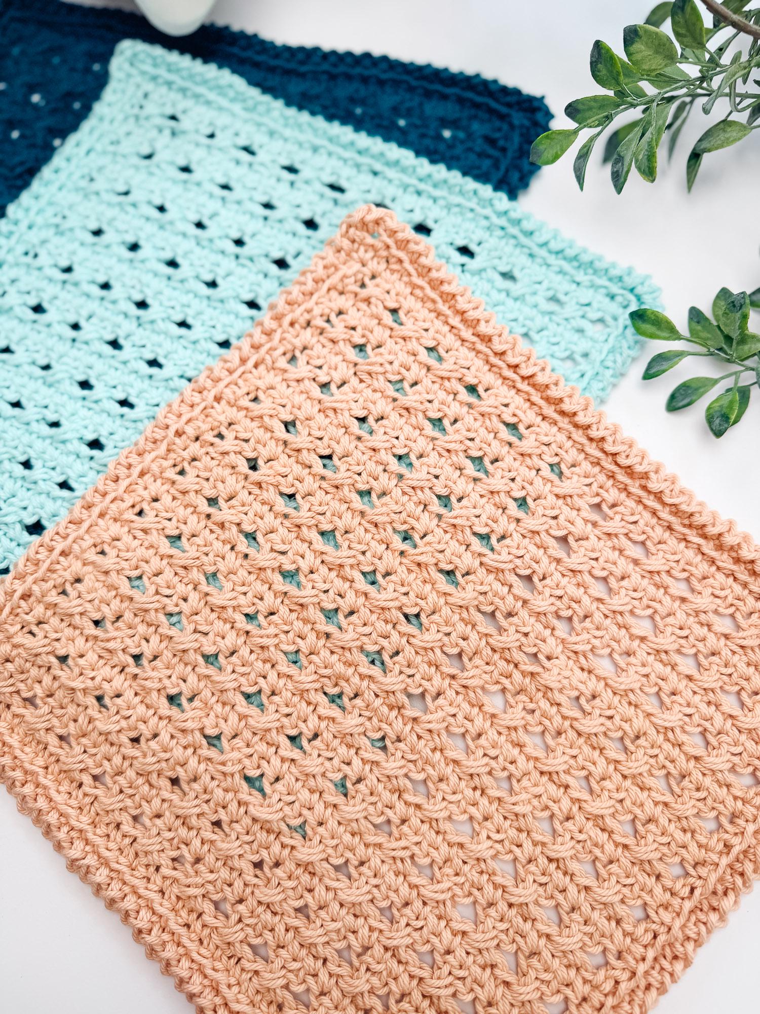 CROCHET PATTERN + VIDEO Reed Crossover Stitch Washcloth | 2 Sizes | Textured Cotton | Instant Pdf Download